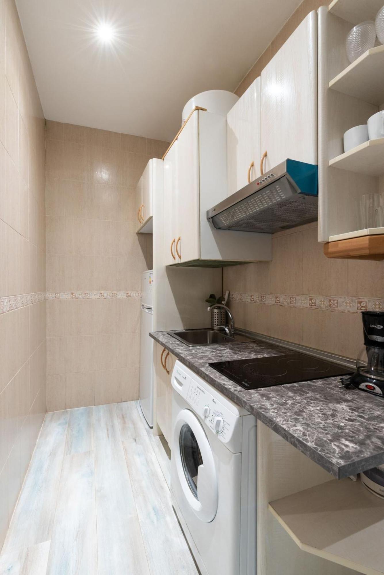 Apartamentos Day Madrid Luna Centro Gran Via Sol Malasana Dış mekan fotoğraf