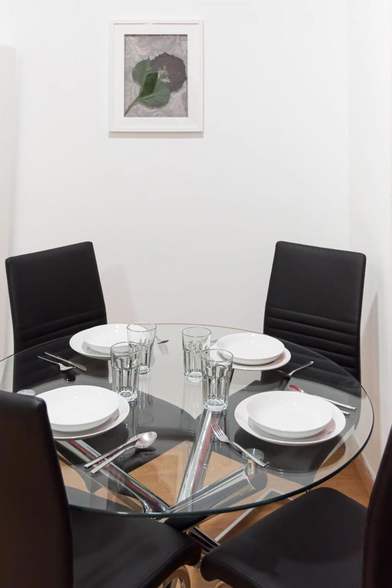 Apartamentos Day Madrid Luna Centro Gran Via Sol Malasana Dış mekan fotoğraf