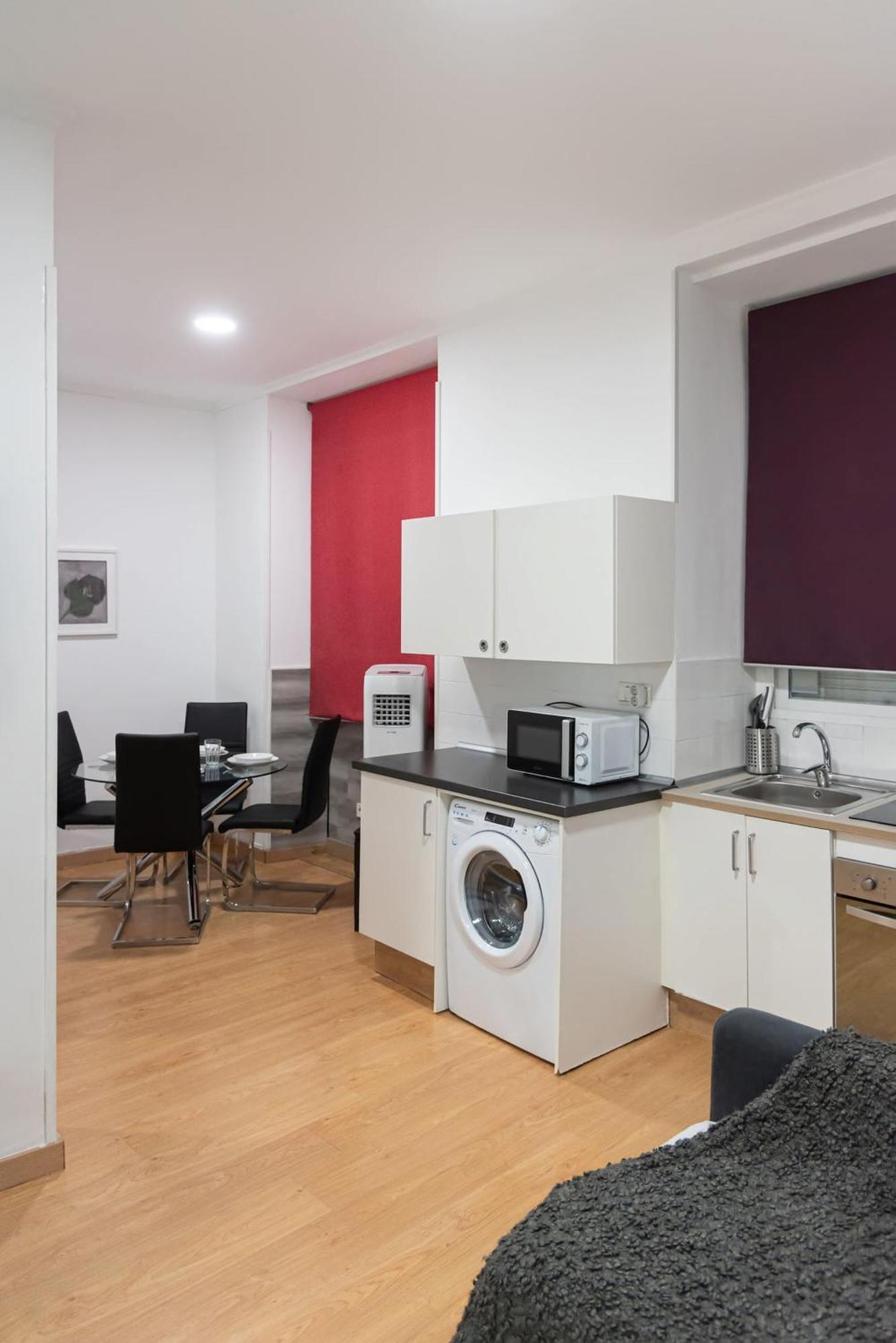 Apartamentos Day Madrid Luna Centro Gran Via Sol Malasana Dış mekan fotoğraf