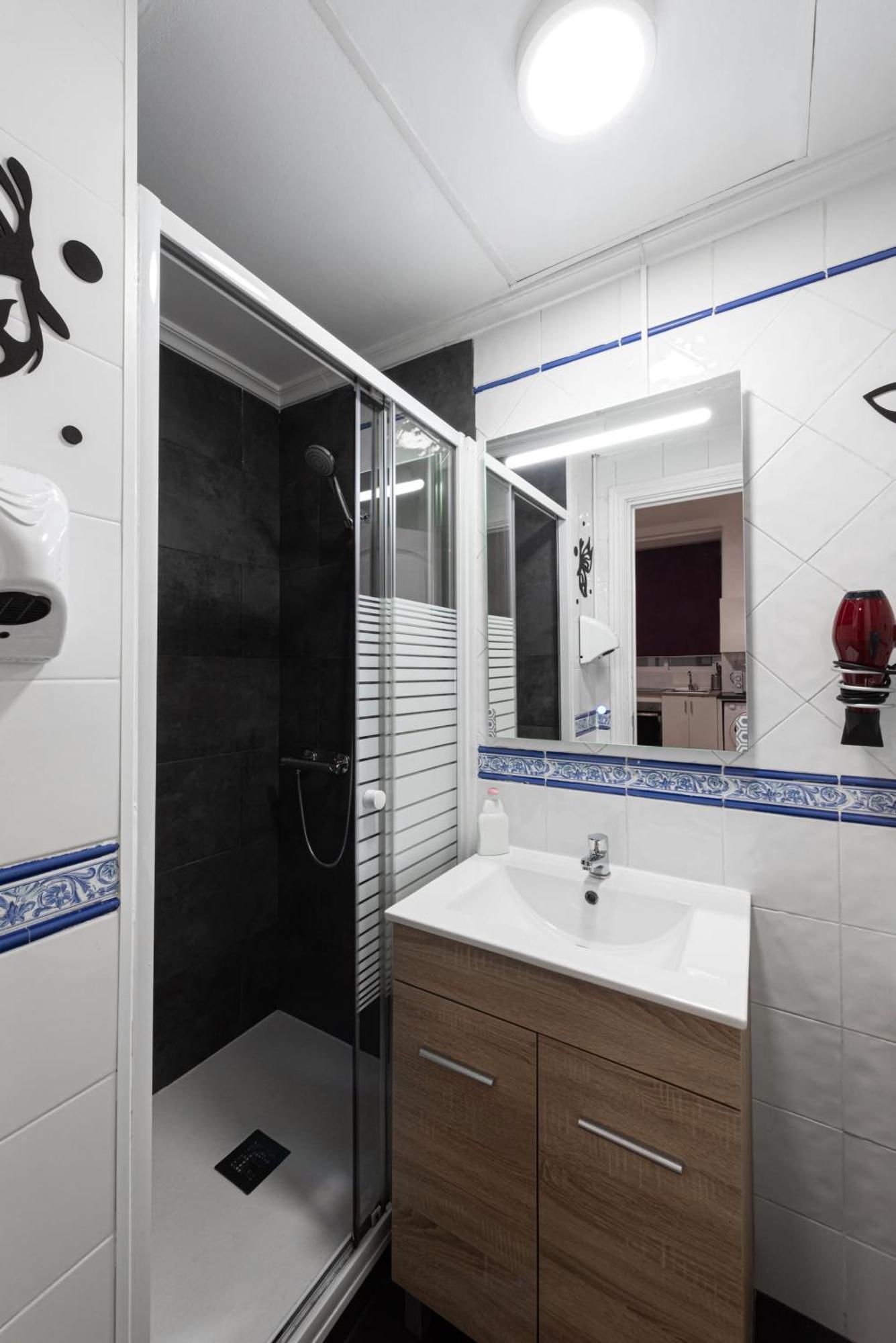 Apartamentos Day Madrid Luna Centro Gran Via Sol Malasana Dış mekan fotoğraf