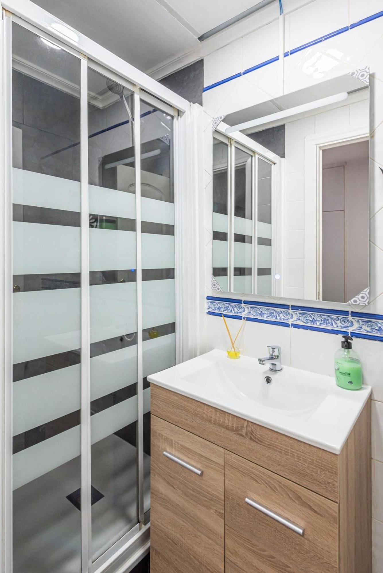 Apartamentos Day Madrid Luna Centro Gran Via Sol Malasana Dış mekan fotoğraf