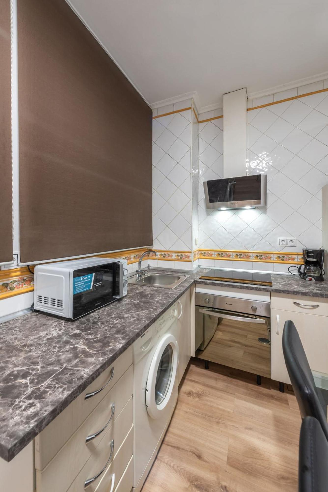Apartamentos Day Madrid Luna Centro Gran Via Sol Malasana Dış mekan fotoğraf