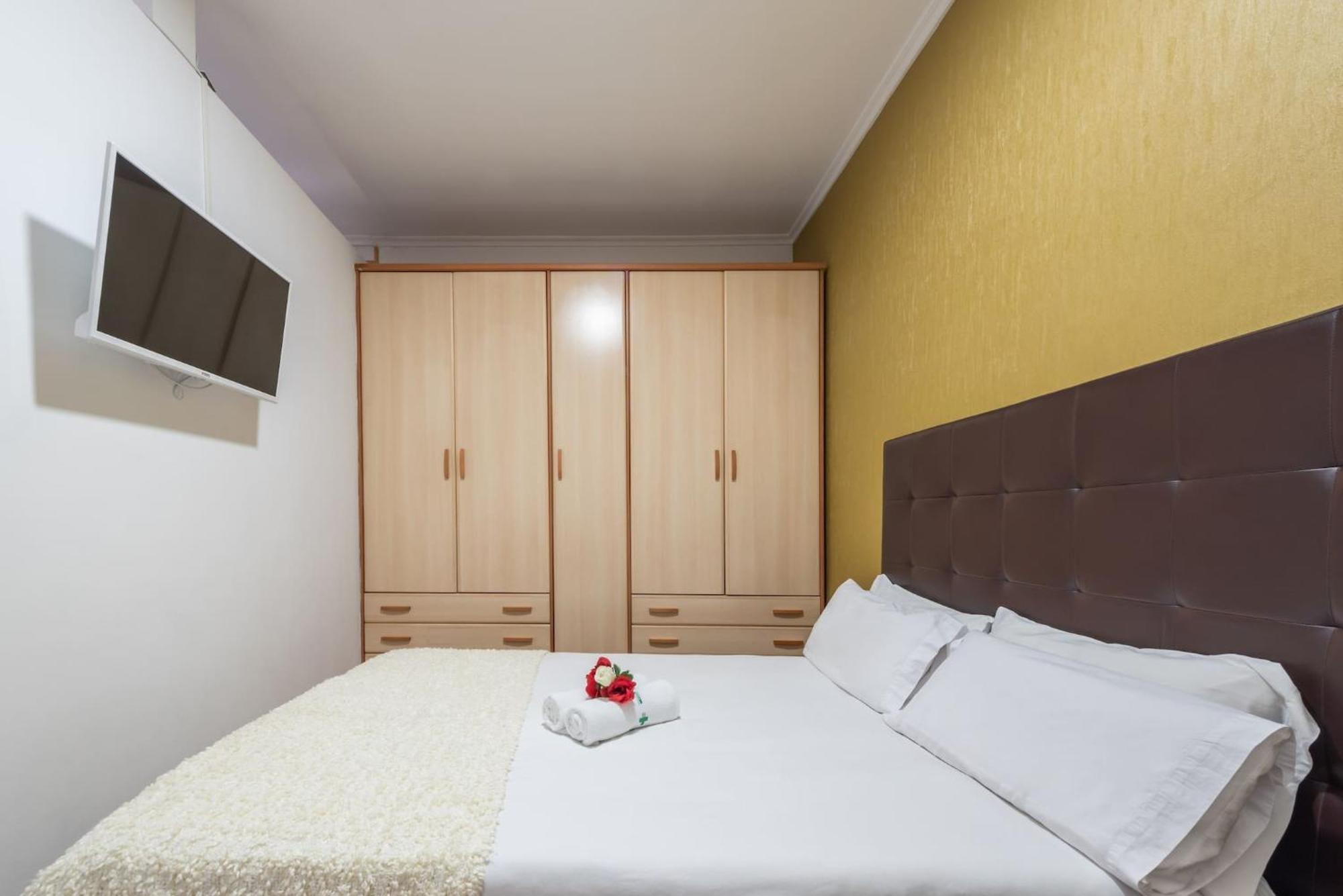 Apartamentos Day Madrid Luna Centro Gran Via Sol Malasana Dış mekan fotoğraf