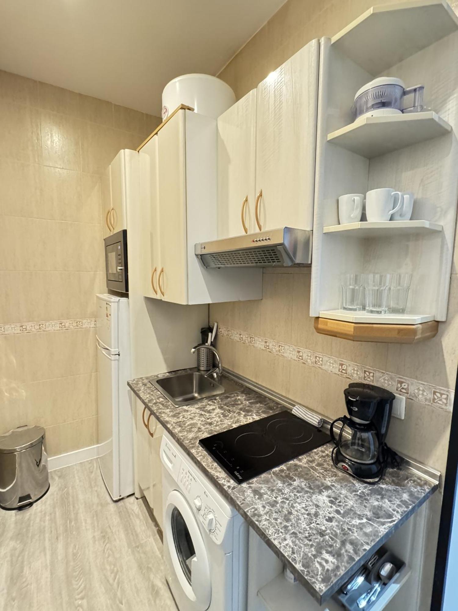 Apartamentos Day Madrid Luna Centro Gran Via Sol Malasana Dış mekan fotoğraf